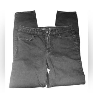 NWOT Old Navy Jeans (size 8)